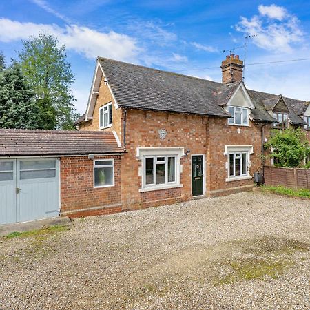 Wheelbarrow Cottage Bengeworth Kamer foto
